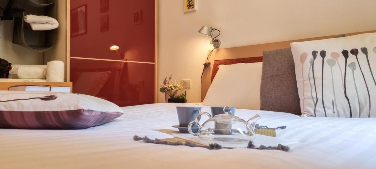 Ferienwohnung Altido Trendy 1-Bed Flat, Easy Access To Centre Mailand Exterior foto