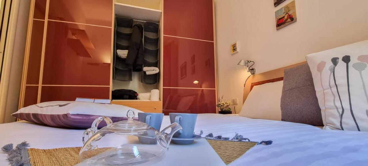 Ferienwohnung Altido Trendy 1-Bed Flat, Easy Access To Centre Mailand Exterior foto