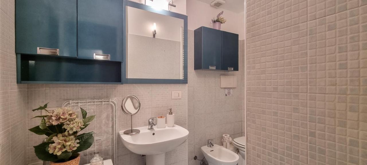 Ferienwohnung Altido Trendy 1-Bed Flat, Easy Access To Centre Mailand Exterior foto